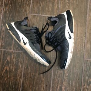 Nike Air Presto SE